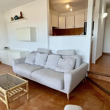 Apartamento In Costa Brava Near Sandy *